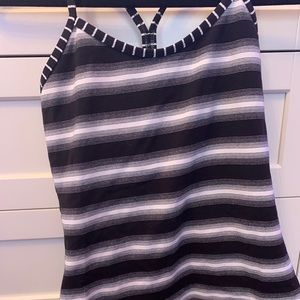 Women’s lululemon tank